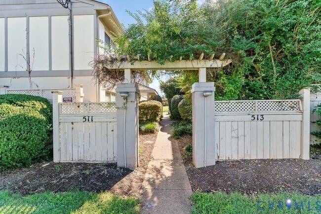 property at 511 S Harrison St