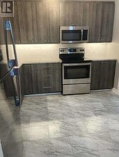 26 Spencer St E in Cobourg, ON - Building Photo - Building Photo