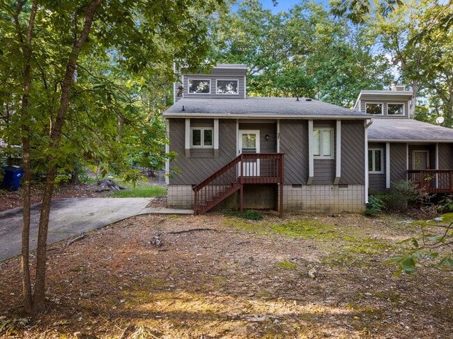 property at 4009 Arckelton Dr