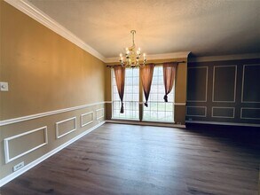 16523 Town Lake Ct in Houston, TX - Building Photo - Building Photo