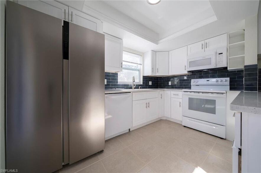 17451 Silver Fox Dr, Unit 206 in Ft. Myers, FL - Building Photo