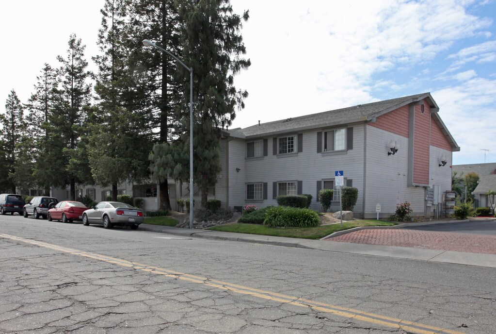 Olive Tree Apartments Livingston, CA Apartments For Rent