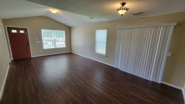 407 Glenlea Ln in Greenville, SC - Foto de edificio - Building Photo