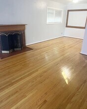 2285 Pulgas Ave in East Palo Alto, CA - Building Photo - Building Photo