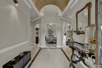 9752 Trophy Oaks Dr in Garden Ridge, TX - Foto de edificio - Building Photo