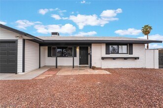 3992 Chinchilla Ave in Las Vegas, NV - Building Photo - Building Photo