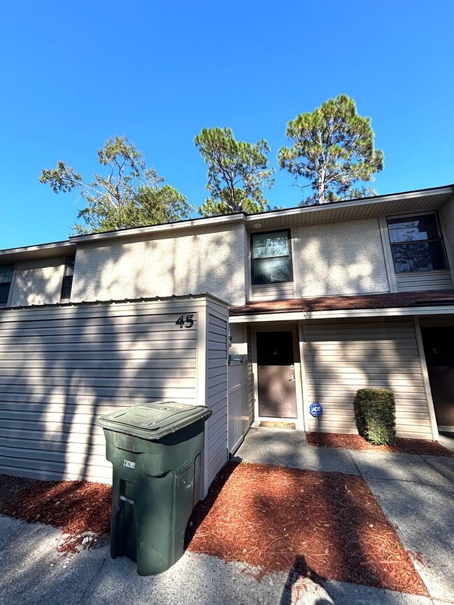 property at 901 Olmstead Dr