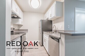 1200 N Olive Dr in West Hollywood, CA - Building Photo - Building Photo