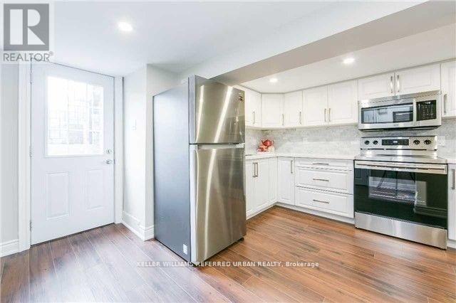 601 Jane St in Toronto, ON - Building Photo - Building Photo