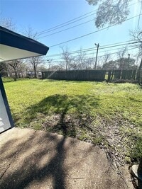 5962 Ridgeway Dr photo'