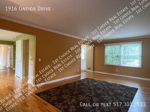 1916 Oneida Dr in Okemos, MI - Building Photo - Building Photo
