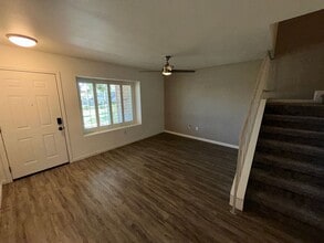 9831 S 48th Way in Phoenix, AZ - Building Photo - Building Photo