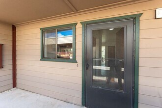 680 Chorro St in San Luis Obispo, CA - Building Photo - Building Photo