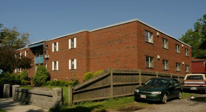 Greenleaf Place in Quincy, MA - Foto de edificio - Building Photo