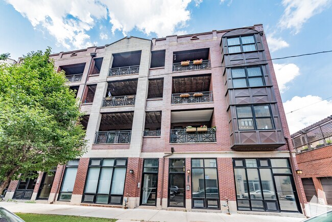 property at 2112 W Rice St
