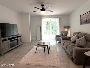 166 Pitching Wedge Dr in Daytona Beach, FL - Building Photo - Building Photo