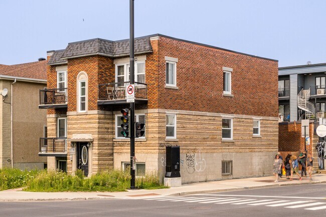 6501-6507 Pie IX Boul in Montréal, QC - Building Photo - Building Photo