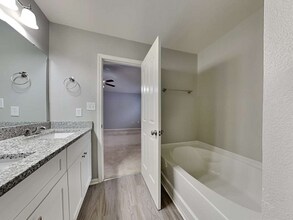 341 Hunslet Cir in Charlotte, NC - Building Photo - Building Photo