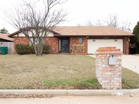 5009 Kindling Ln in Oklahoma City, OK - Building Photo