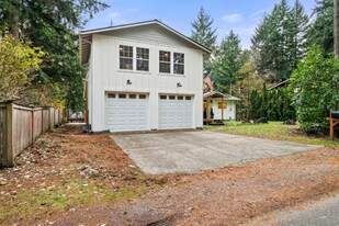 7105 20th Ave SE in Olympia, WA - Building Photo
