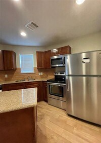 6102 Shadow Isle Ln photo'