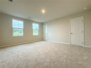 16 Trailhead Rd in Henrietta, NY - Building Photo - Building Photo
