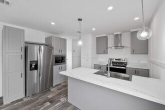16831 Oak Leaf Ct in North Fort Myers, FL - Building Photo - Building Photo