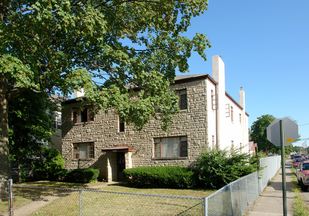 1626 W 3rd Ave in Columbus, OH - Foto de edificio