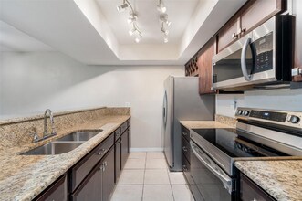 5071 Eaglesmere Dr in Orlando, FL - Building Photo - Building Photo