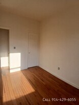 288 Hawthorne Ave in Yonkers, NY - Building Photo