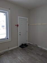 680 Aberdeen Ave in Winnipeg, MB - Building Photo - Building Photo