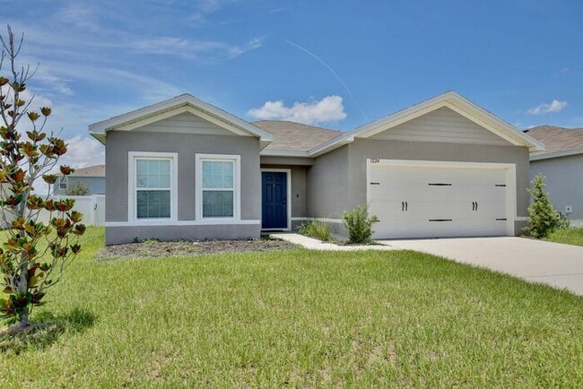 1224 Golden Eagle Ln in Winter Haven, FL - Building Photo - Building Photo