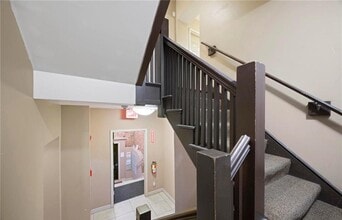 200 E 43rd St in Kansas City, MO - Building Photo - Building Photo