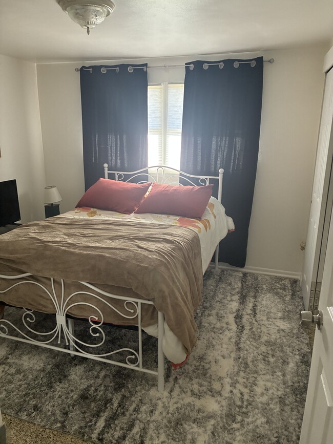 5250 99th Ter N, Unit B in Pinellas Park, FL - Foto de edificio - Building Photo