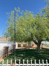 5603 W Avenue M2 in Lancaster, CA - Building Photo - Building Photo