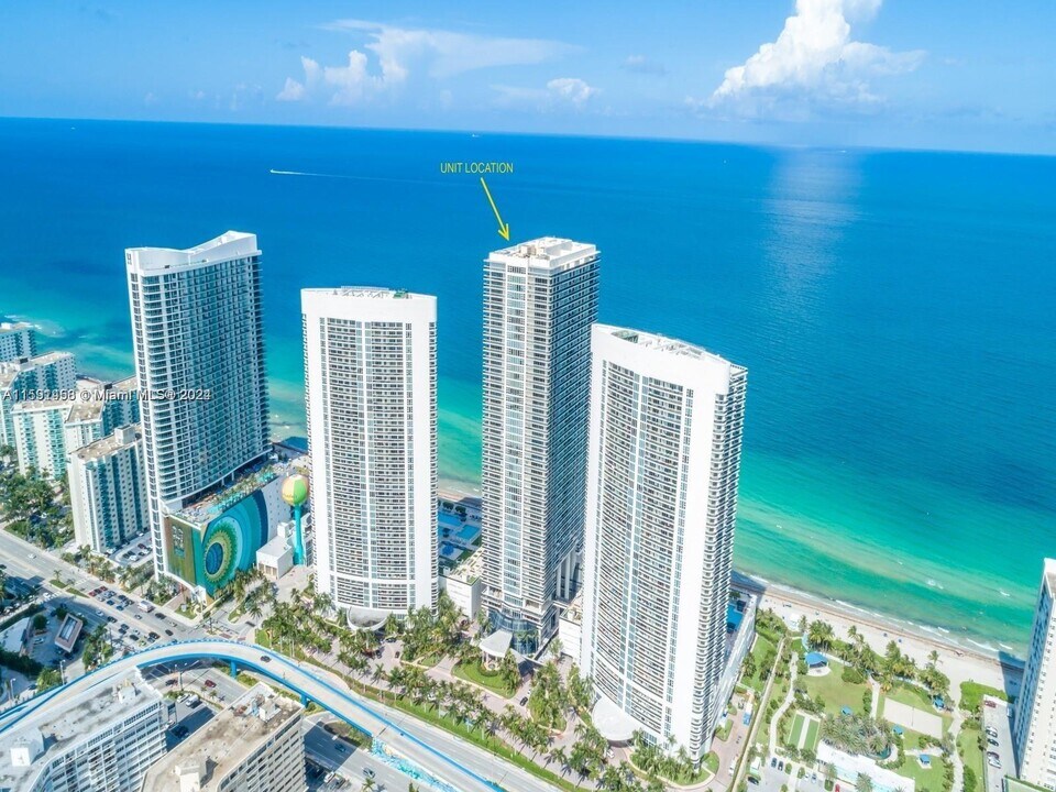 1830 S Ocean Dr, Unit 5004 in Hallandale Beach, FL - Building Photo