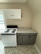 151 4th St, Unit 1 in Old Town, ME - Foto de edificio - Building Photo