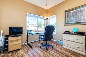 10255 N 12th Pl-Unit -Unit 3 in Phoenix, AZ - Building Photo - Building Photo