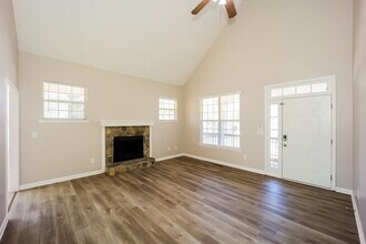 510 Chestnut Oak Dr in Palmetto, GA - Foto de edificio - Building Photo