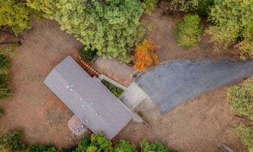 10293 Braemar Way in Grass Valley, CA - Building Photo - Building Photo