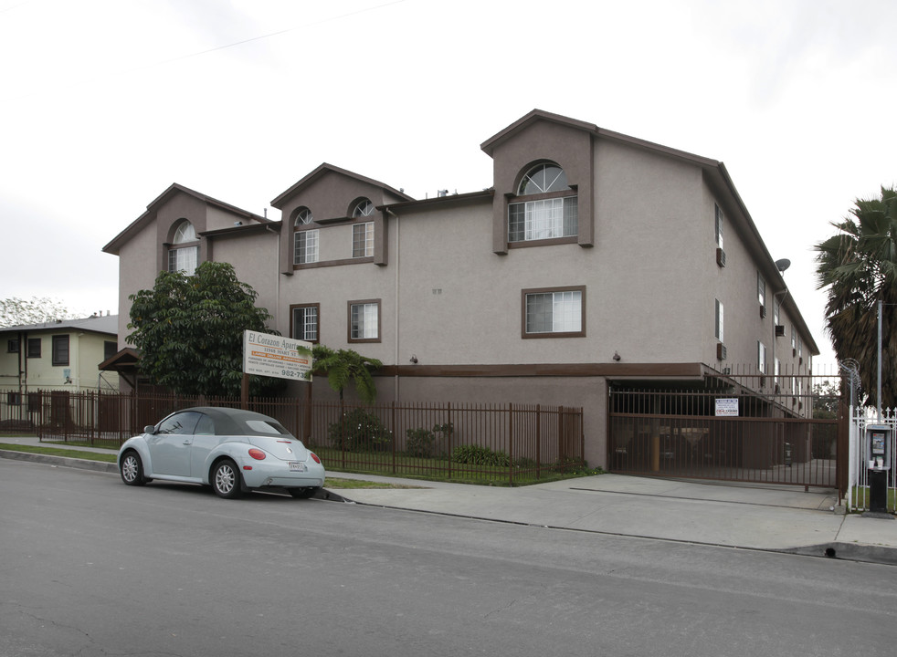 El Corazon Apartments in North Hollywood, CA - Building Photo