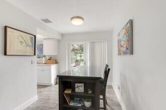 1519 Treemont Ave in Jupiter, FL - Building Photo - Building Photo