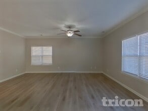 369 Drooping Leaf Rd in Lexington, SC - Foto de edificio - Building Photo