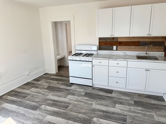 property at 1001 Johnson St