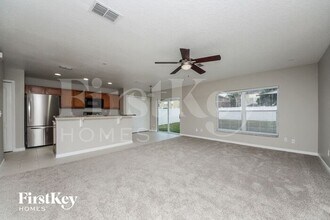 1961 Portcastle Cir in Winter Garden, FL - Building Photo - Building Photo