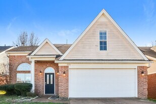 9761 Dogwood Ct W in Olive Branch, MS - Building Photo