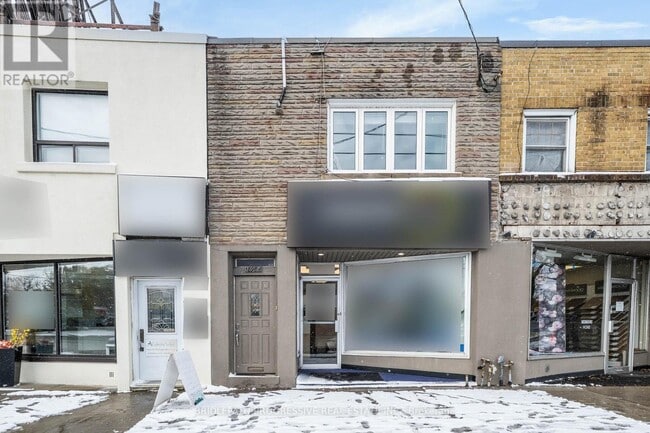 property at 1898 Avenue Rd