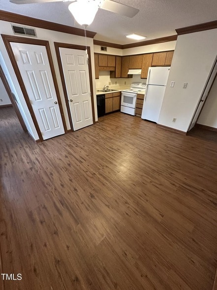 3605 Helix Ct, Unit 201 in Raleigh, NC - Building Photo - Building Photo