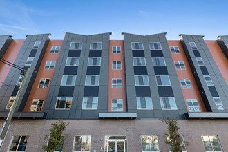 39 Cornelison in Jersey City, NJ - Foto de edificio - Building Photo