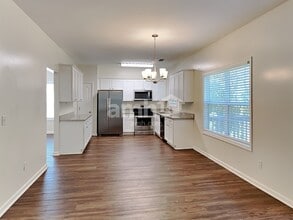 303 Millpond Pkwy in Villa Rica, GA - Building Photo - Building Photo